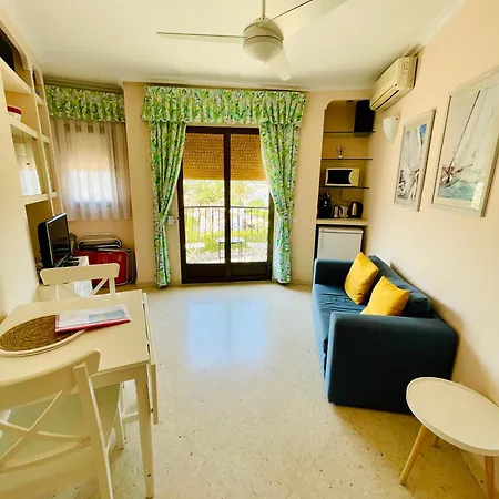 La Urbanizacion Cerca Del Mar