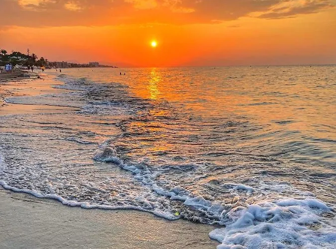 La Urbanizacion Cerca Del Mar