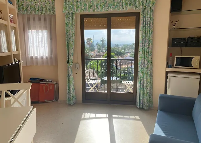 La Urbanizacion Cerca Del Mar Denia