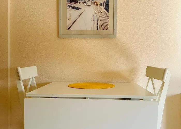 La Urbanizacion Cerca Del Mar